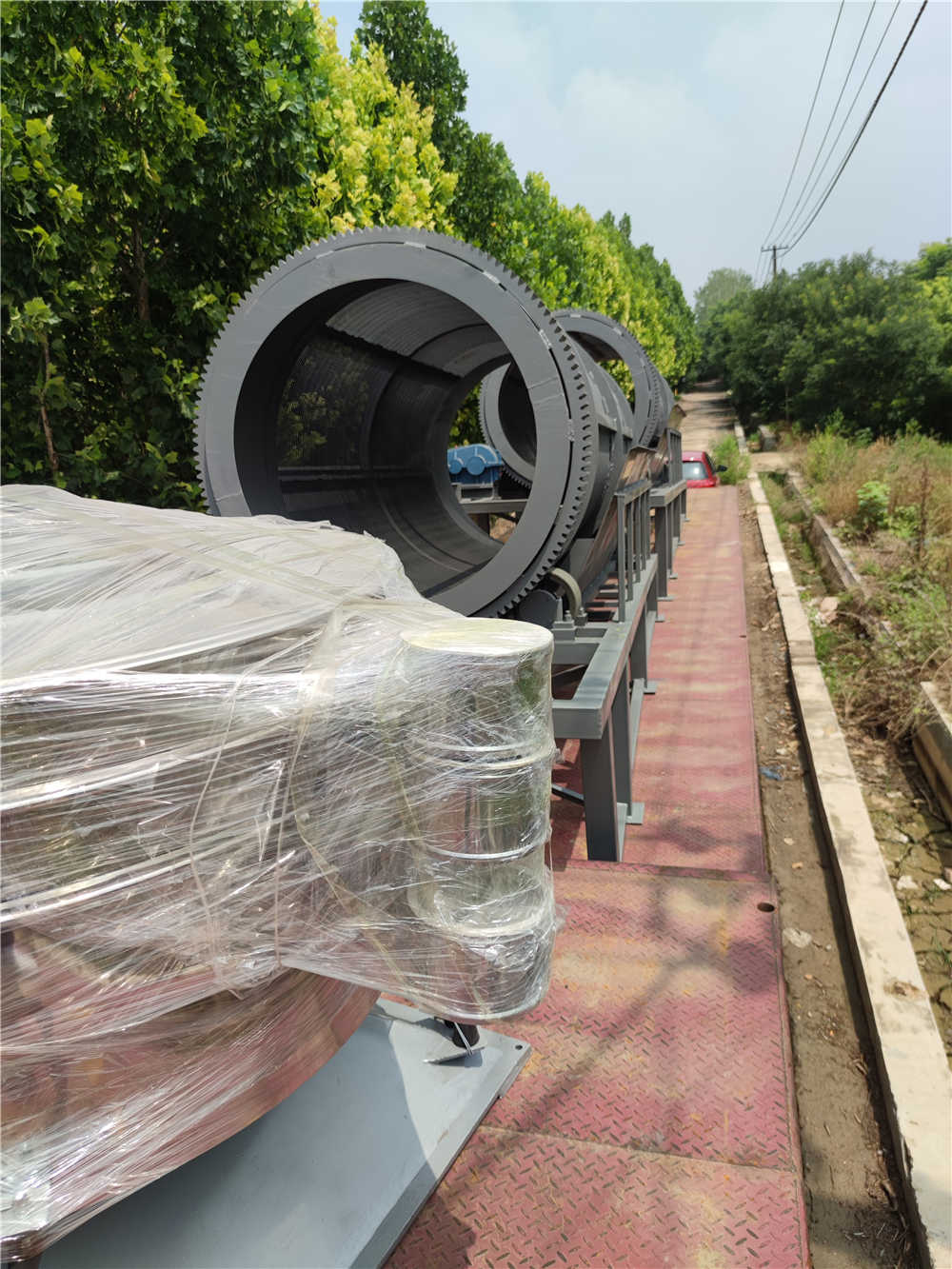 浙江紹興王經(jīng)理訂購的康振機械振動篩已發(fā)貨，預(yù)計三天后到達，請注意查收，雙方合作十分順利，康振機械機械期待與您下次合作。