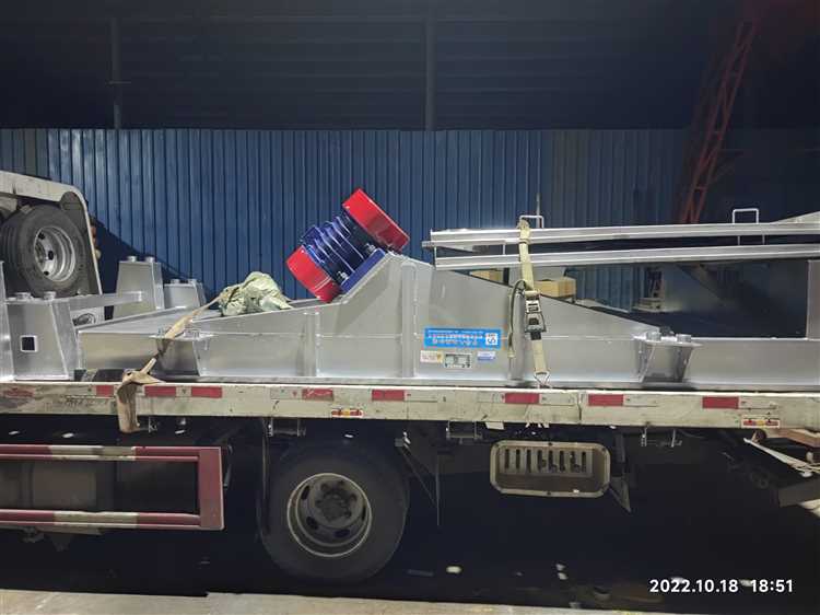 直線篩、直排篩、旋振篩、振動(dòng)平臺(tái)等設(shè)備集中發(fā)貨